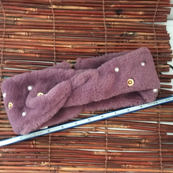 Faux Fur Headband Turban Bejeweled - Picture 6 of 6